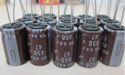 分析下黑金剛電容和紅寶石電容哪種好？